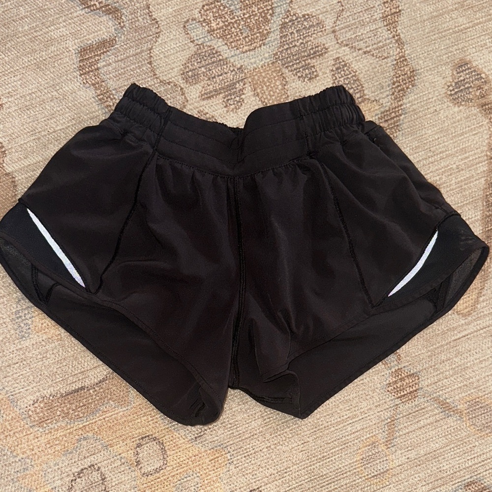 VGUC! Lululemon Black Hotty Hots / Athletic Shorts